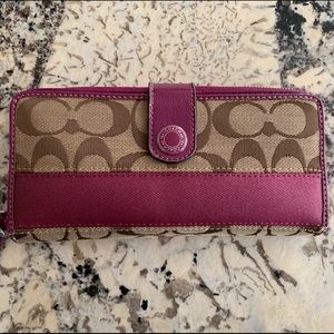 ❌SOLD❌Coach Wallet